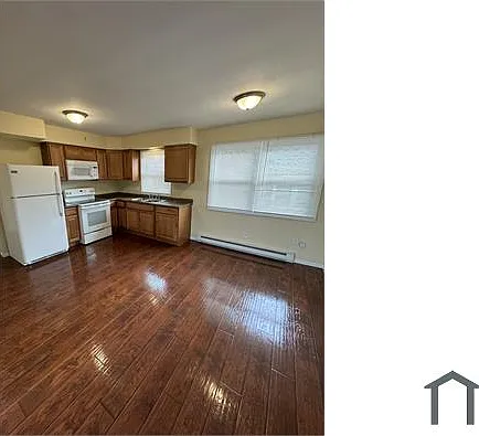 1904 Auburn St #1 — Photo 1