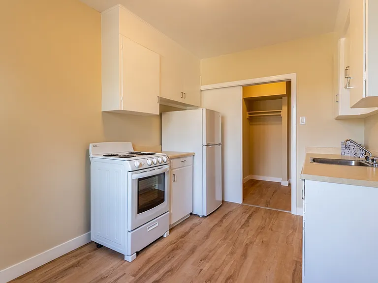 11615 113th Ave NW — Photo 5