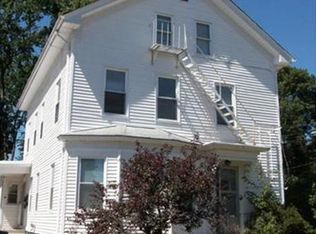 52 Grove St, Lincoln, RI 02865