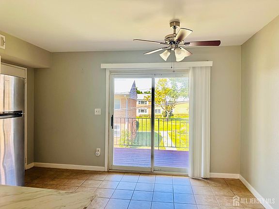 4th image of 32 Judson St APT 12B