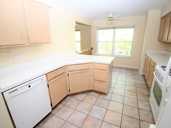 3rd image of 743 Deep Wood Ct