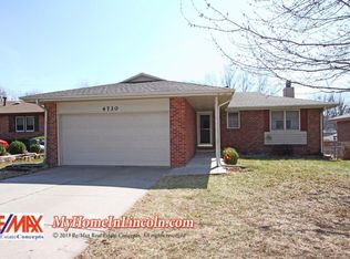 4730 S Haven Dr, Lincoln, NE 68516