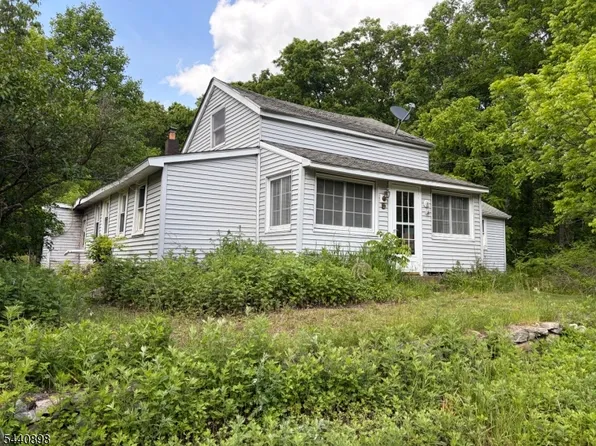 25 Kemah Mecca Lake Rd, Hampton Twp., NJ 07860