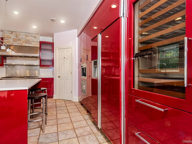 53 Pembroke Dr — Photo 19