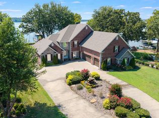 5095 Lake Breeze Rd, Grove, OK 74344