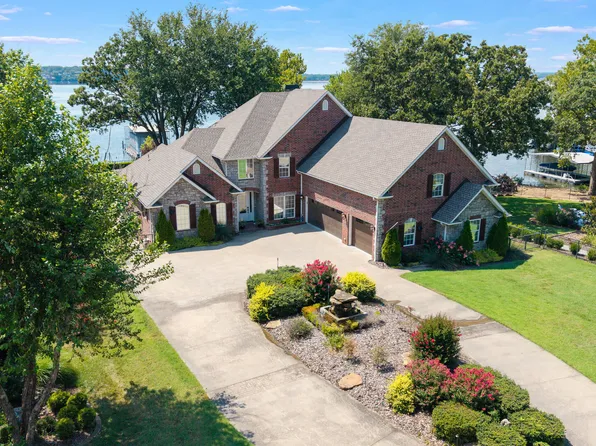 5095 Lake Breeze Rd, Grove, OK 74344