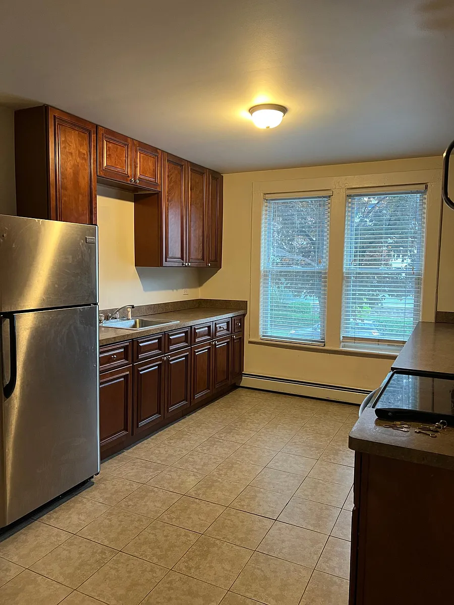 Building Photo - 144 Claremont Ave #12