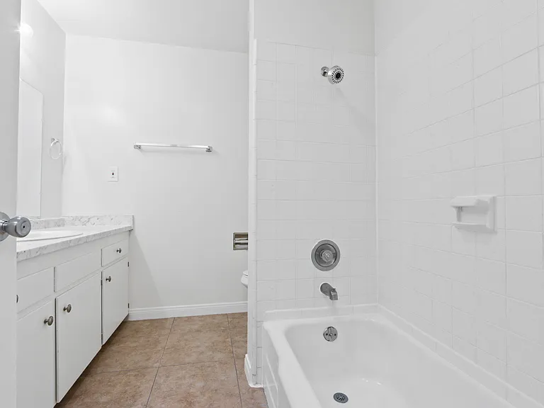 Parkwood Villas — Photo 10