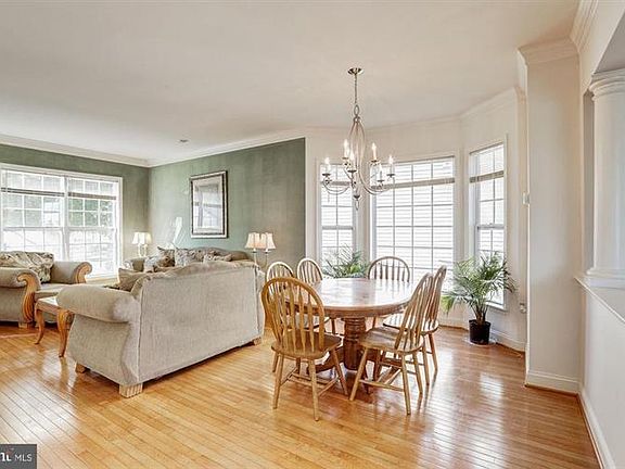 5th image of 3203 Hour Glass Dr
