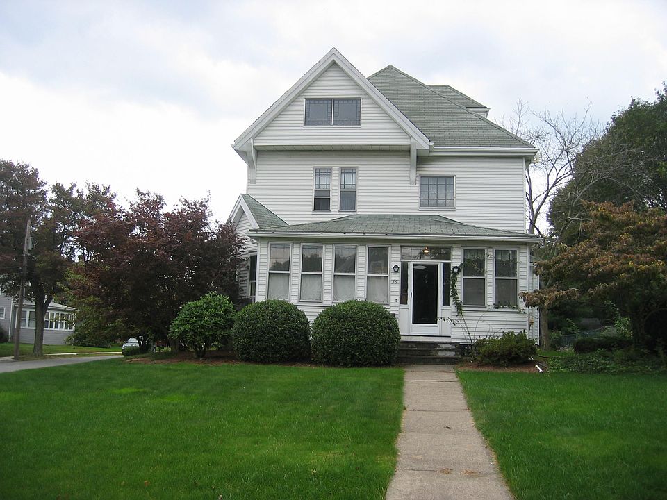 This is a house in a nice neighborhood. This is not an apartment complex.