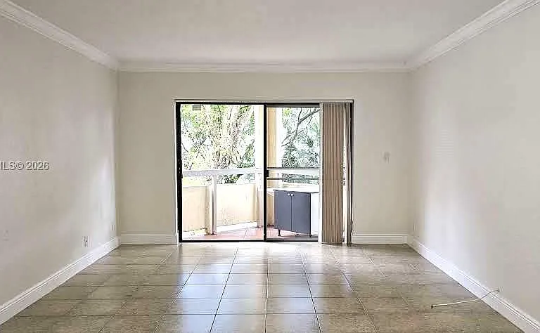 8290 Lake Dr #332 — Photo 8