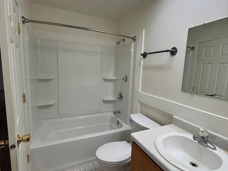 420 Telegraph St #8 — Photo 6