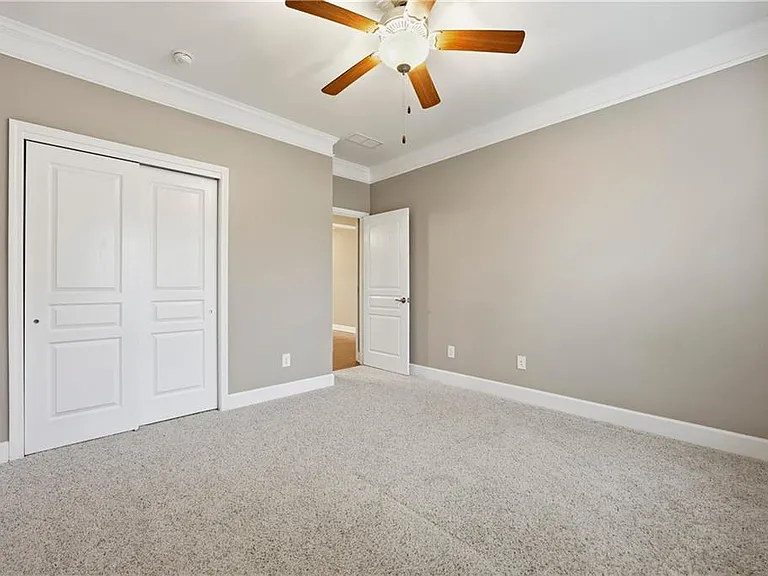2002 Blossom Hill Dr — Photo 10