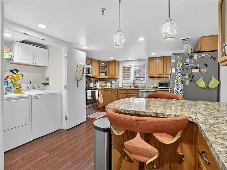 1166 Carmel Cir #100 — Photo 28