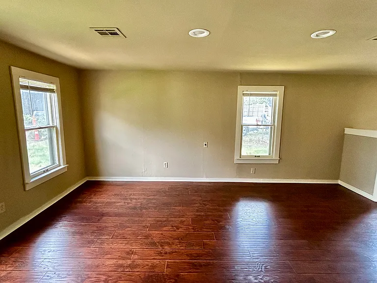 723 Jenkins Ave — Photo 6