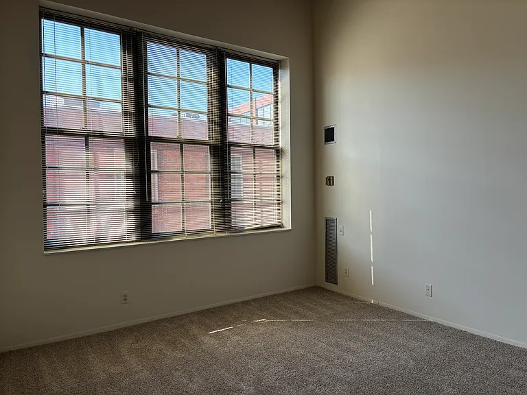 River Place Luxury Apartments — Photo 61