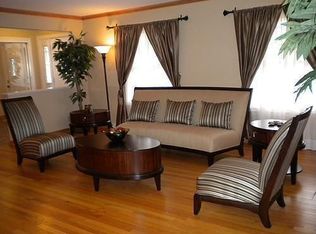 2339 W Club View Dr, Glendale, WI 53209