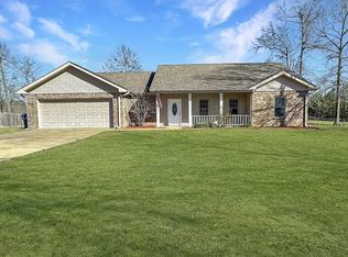 135 Bachelor Holw #135, Leesville, LA 71446