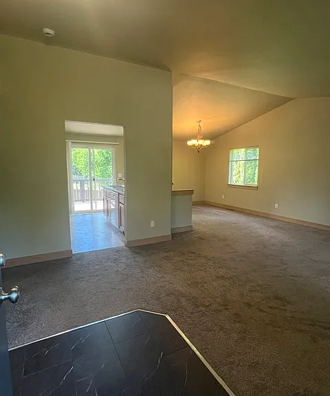 1910 Terrace Ave — Photo 5