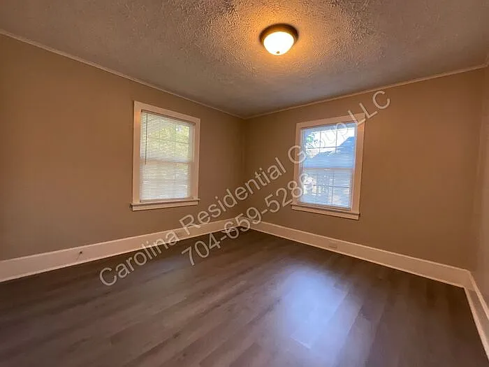 1034 Ridge Ave — Photo 11