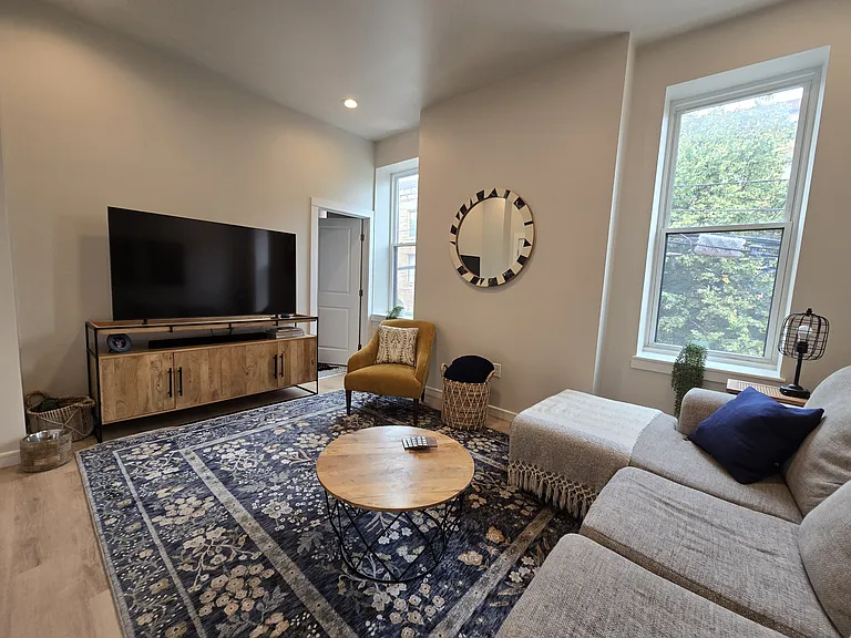 700 N Taylor Ave #2 — Photo 24