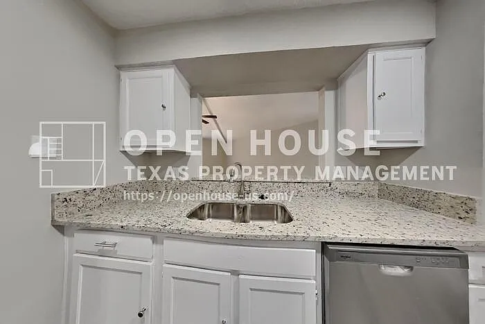 26 Pinewood Forest Ct — Photo 5