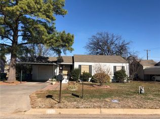 1205 Calaveras St, Graham, TX 76450