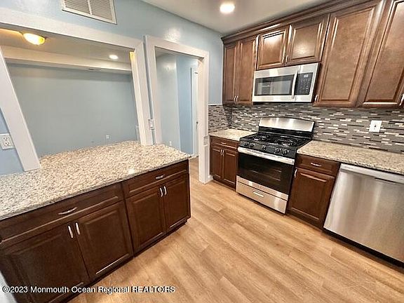 3rd image of 196 College Drive #196