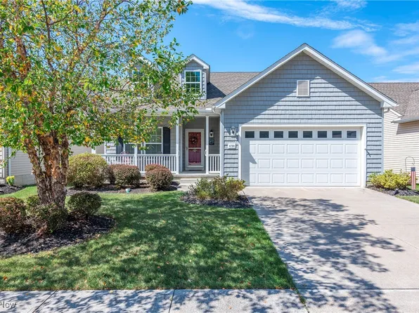 4750 Meadow Lark Dr, Lorain, OH 44053