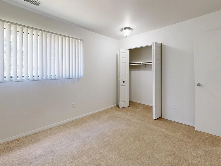 Country Meadow Apartments — Photo 42