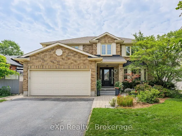 42 Pacific Pl, Guelph, ON N1G 4R5