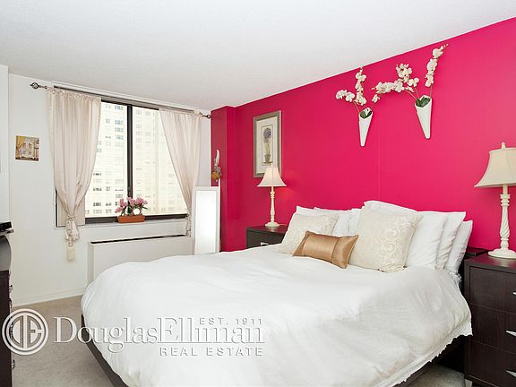 4th image of 300 E 54th St APT 21J