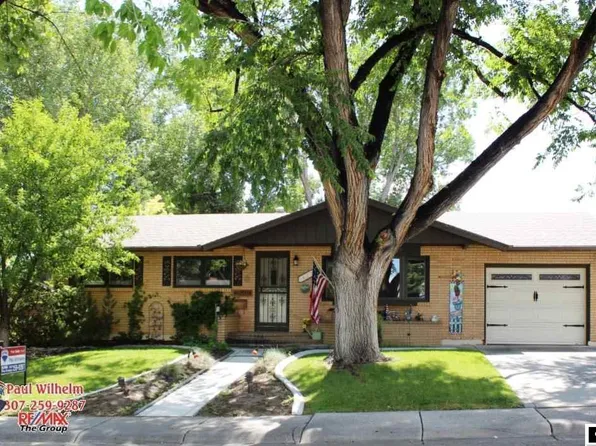 1421 Glenaire Dr, Casper, WY 82609