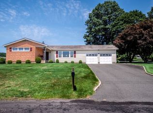 36 Raritan Dr, Califon, NJ 07830