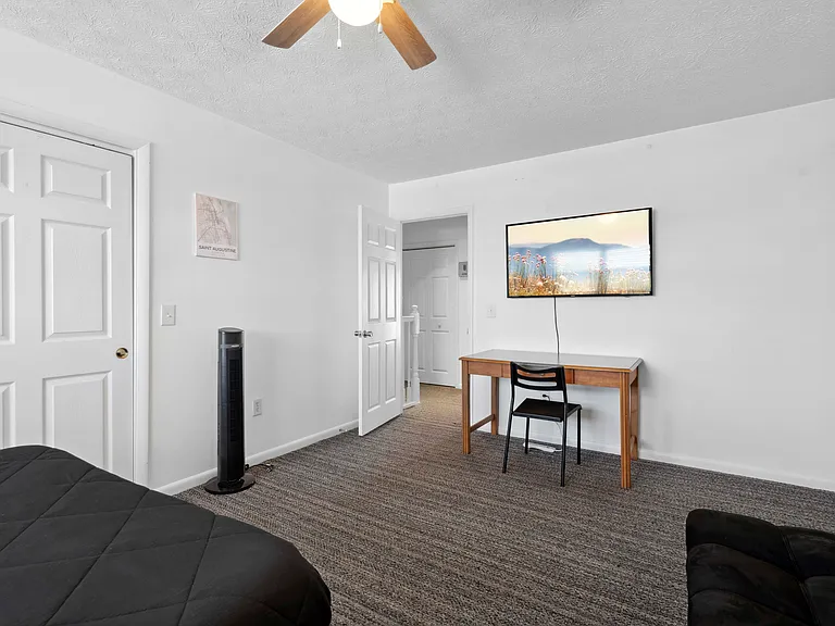 219 Arricola Ave #B — Photo 40