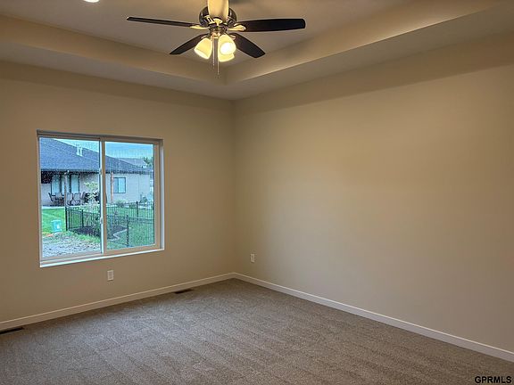 4th image of 836 Linwood Ln