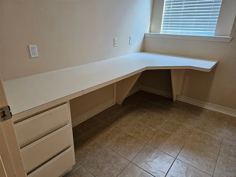 3218 Waters Edge Dr — Photo 11