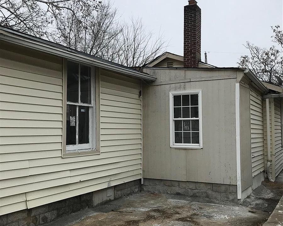 1st image of 2114 Erick Ave