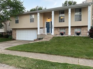 1625 Lynnbrook Dr, Saint Charles, MO