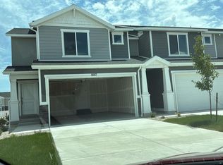 887 E Oakum Ln, Saratoga Springs, UT 84045
