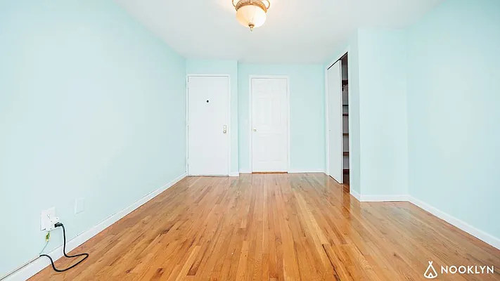 Rented by Nooklyn NYC LLC | media 29