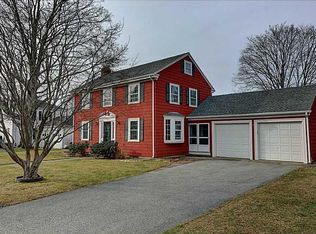 130 Hoyt Ave, Rumford, RI 02916