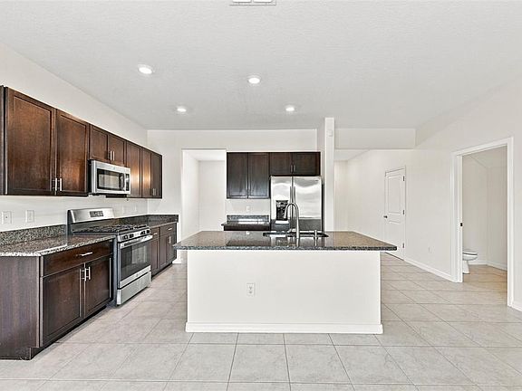 4th image of 9454 Channing Hill Dr