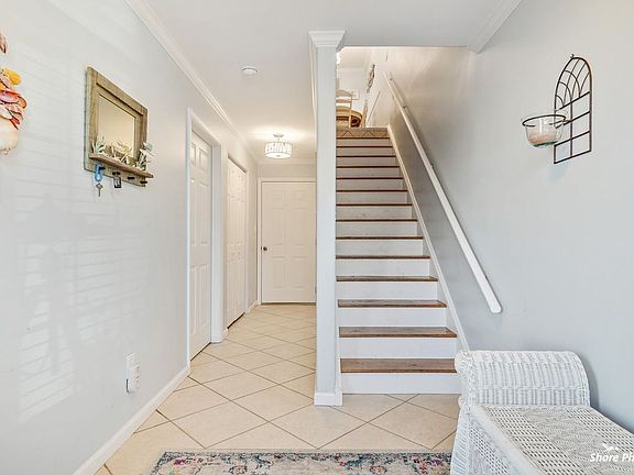 4th image of 308 E Hildreth Ave #7