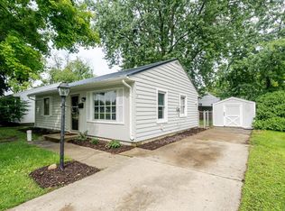 307 Meadows Ave, Bloomington, IL 61701