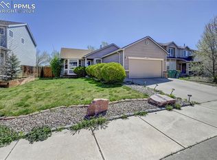 11375 Berry Farm Rd, Fountain, CO 80817