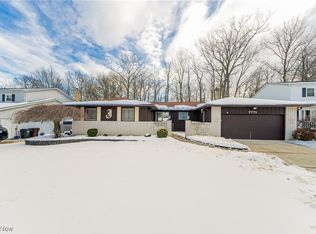 7771 Arbor Dr, Parma, OH 44130