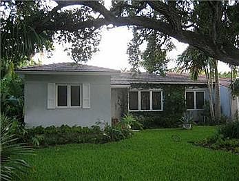 2nd image of 540 NE 55th St