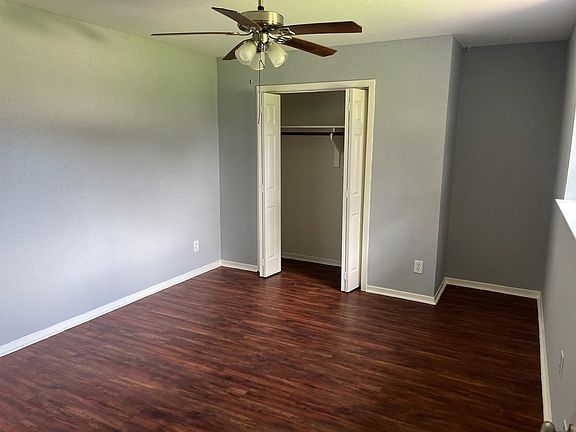5th image of 4709 College Park Dr