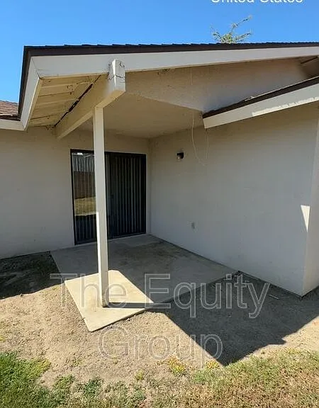 4316 W Douglas Ave — Photo 17